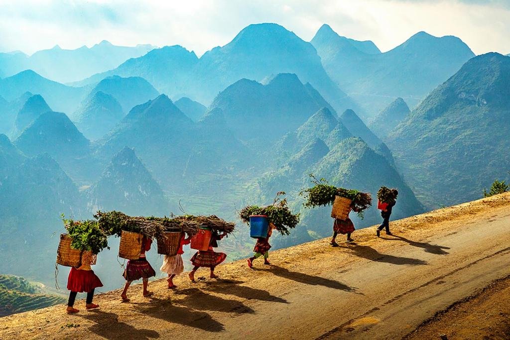 Extreme Cycling Ha Giang: Conquering the Final Frontier of Northern Vietnam